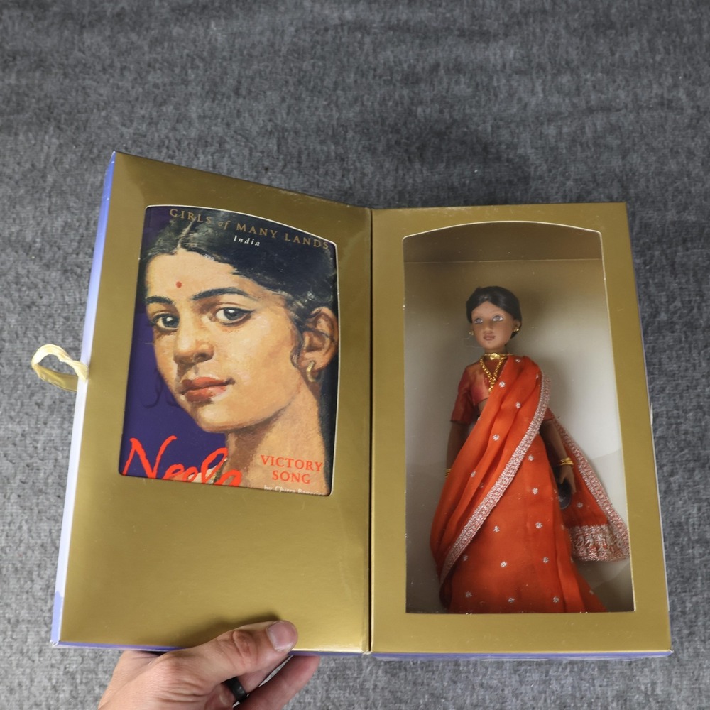 Girls Of Many Lands Neela 9in Fashion Doll PB Book India New In‎ Box Set